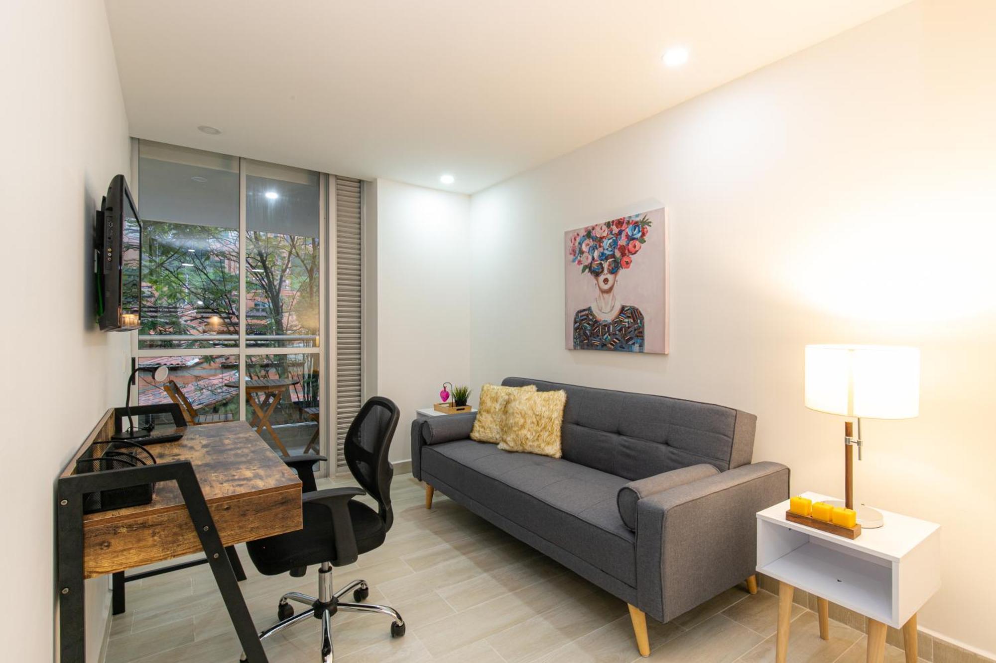 Apartamentos Borbon Suites Medellin Exterior photo