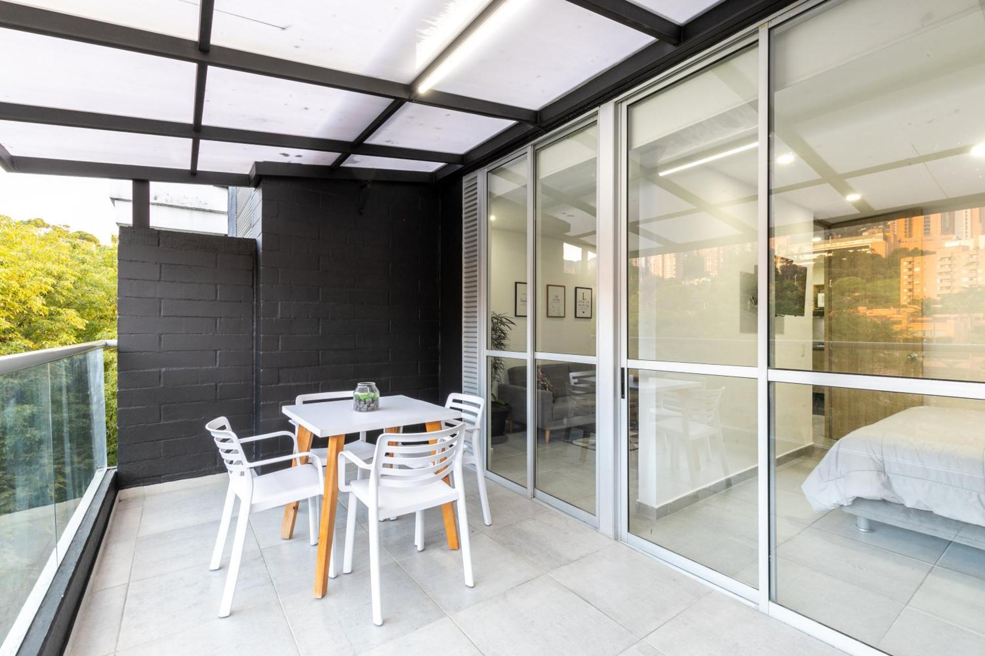 Apartamentos Borbon Suites Medellin Exterior photo