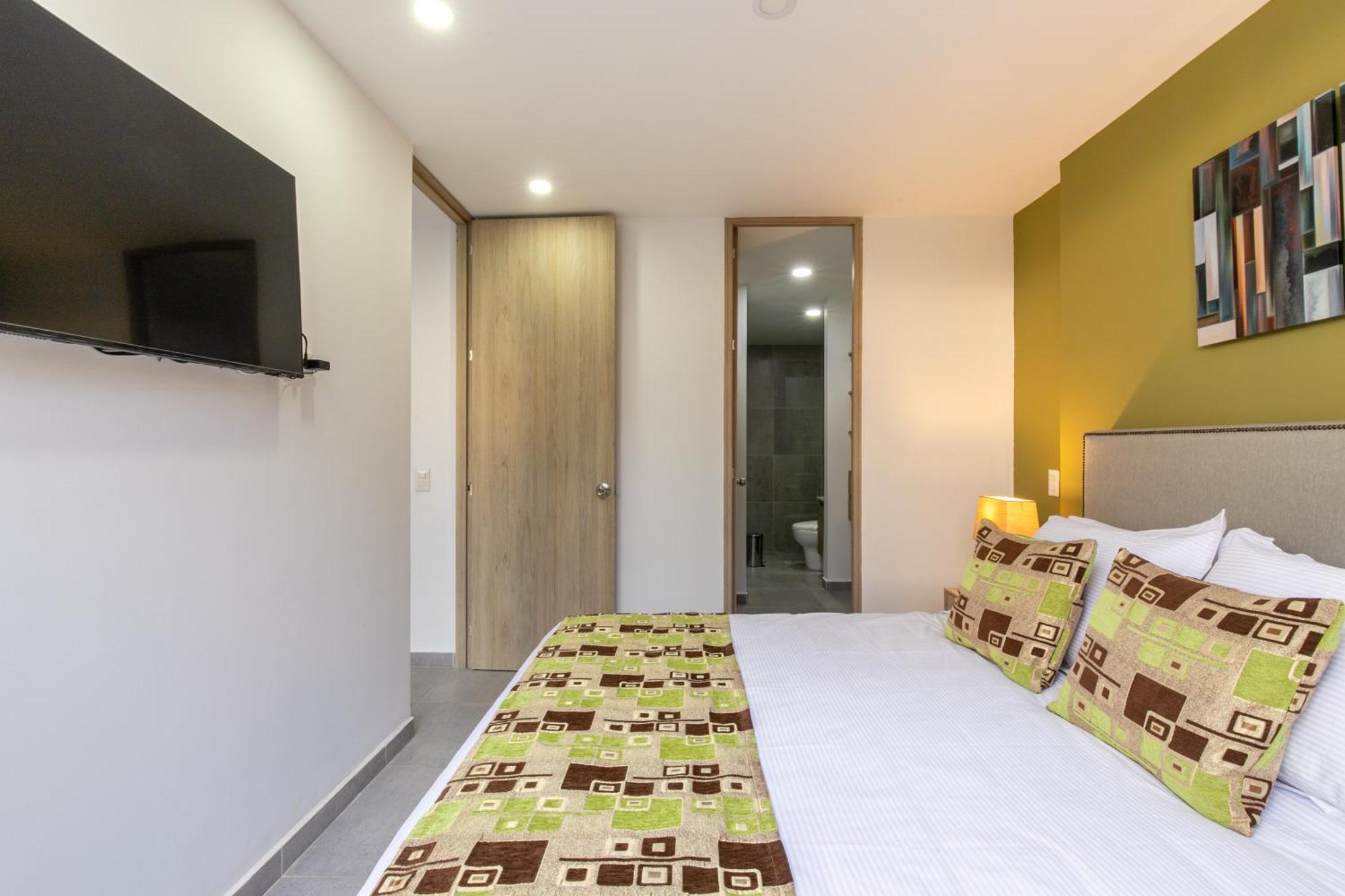 Apartamentos Borbon Suites Medellin Exterior photo
